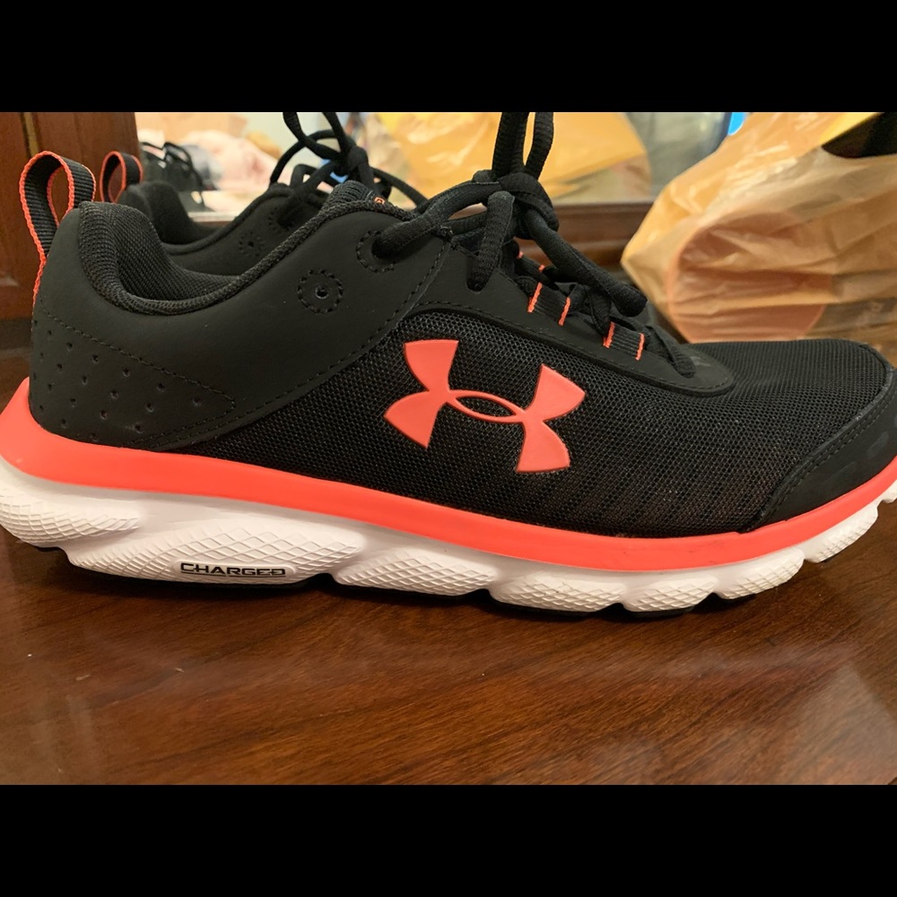 Under Armour Women Tennis Shoes